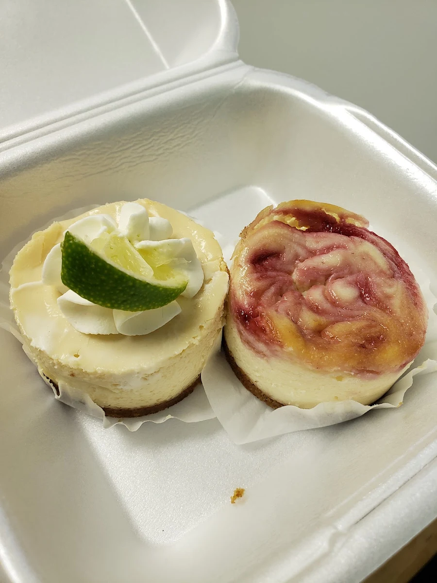 Key Lime and Raspberry Cheesecake Mini