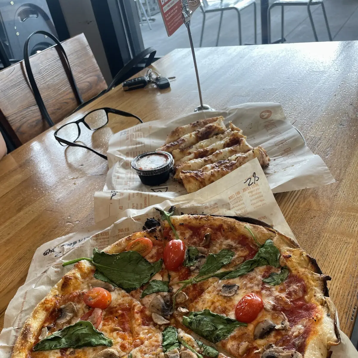 Thin Crust Pizza with Vegetables