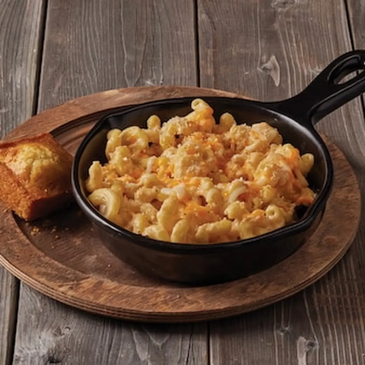 Smoky Bacon Mac N Cheese, Montana’s BBQ & Bar
