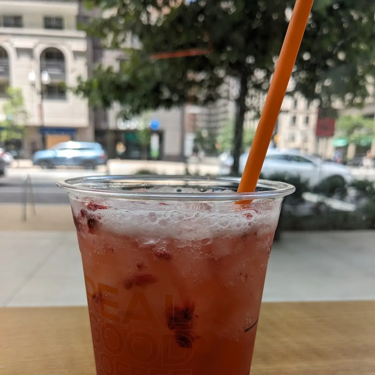 Strawberry Dragonfruit Breeze
