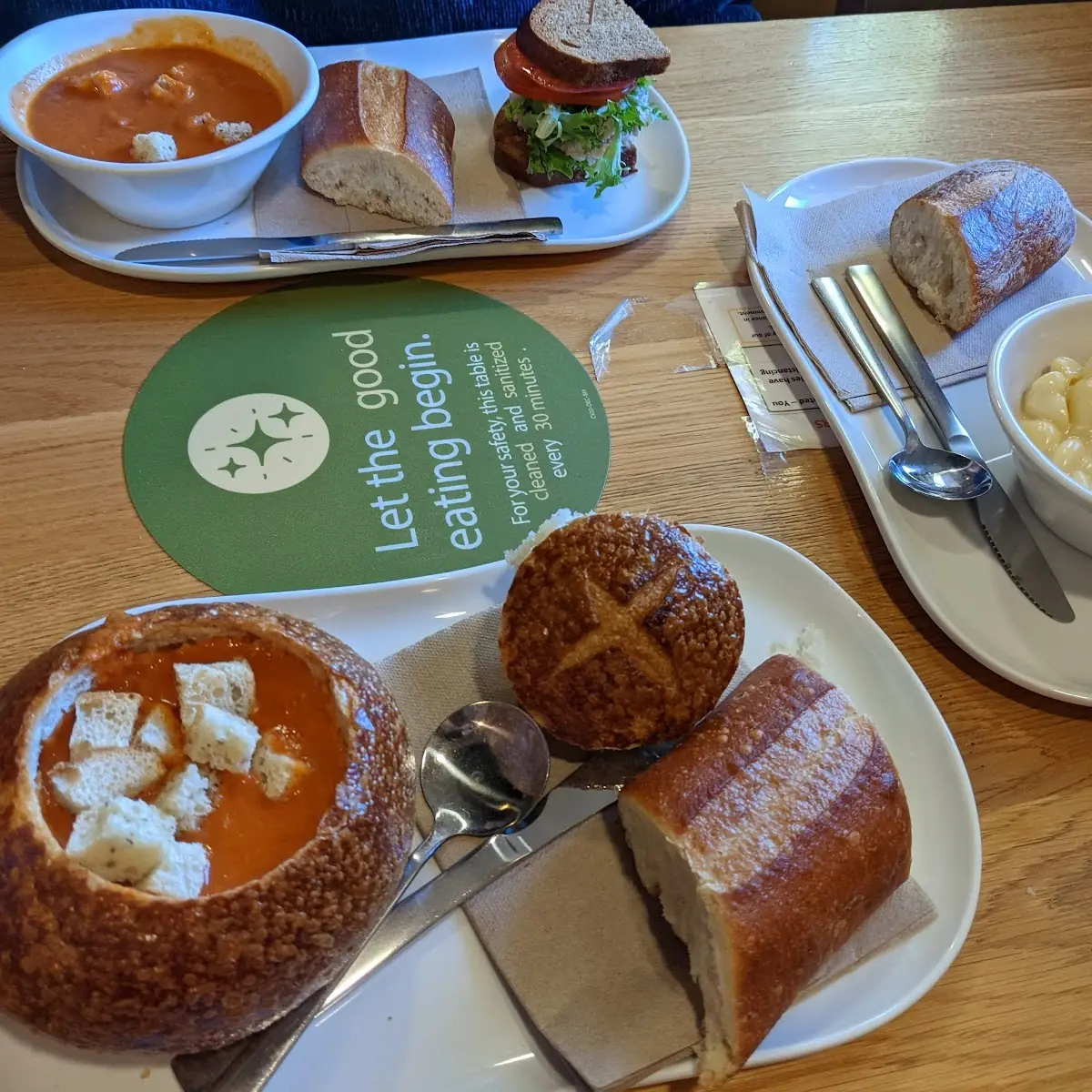 Tomato Soup and Mac N Cheese