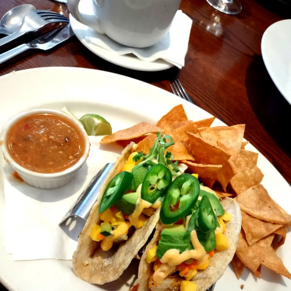 Fish Tacos w Mango Salsa