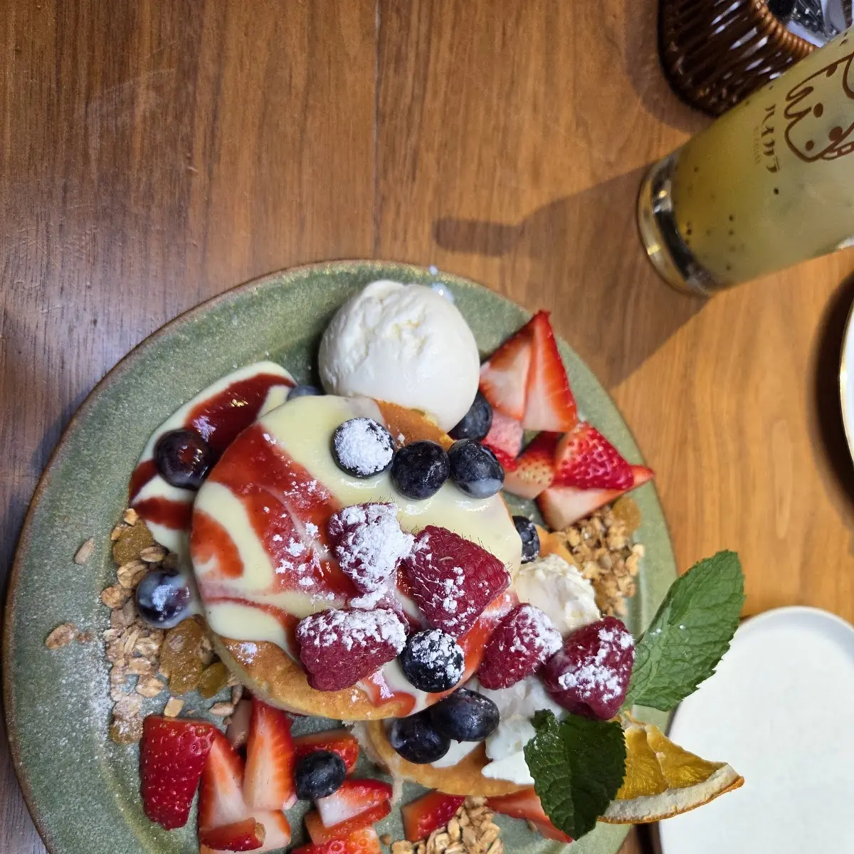 Mixed Berry Hot Cakes