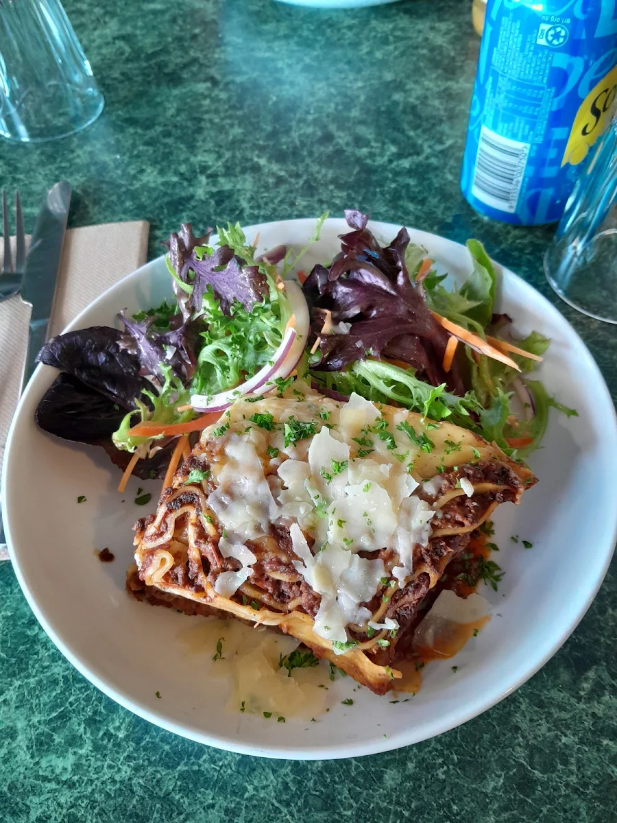 Beef Lasagne, Ronni's Restaurant
