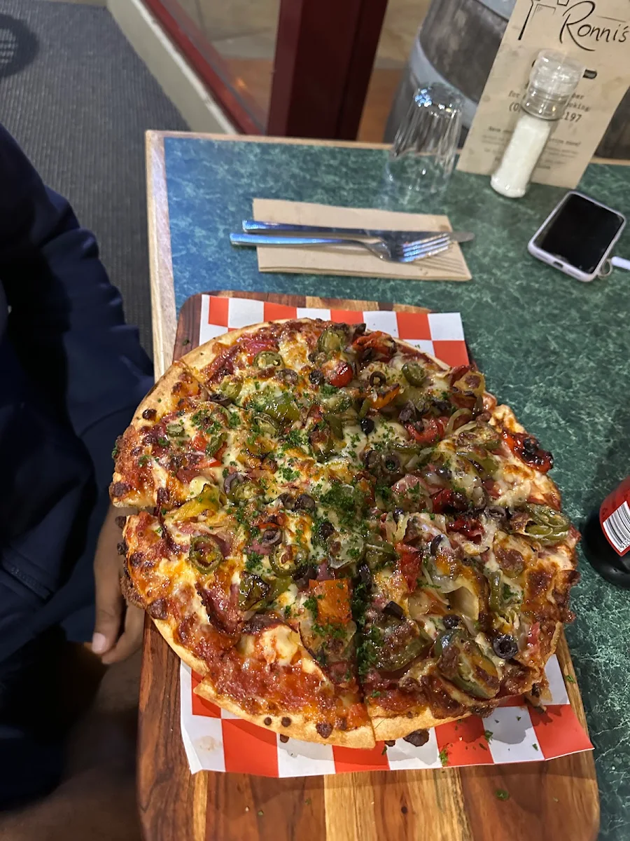 Mexicana Pizza, Ronni's Restaurant
