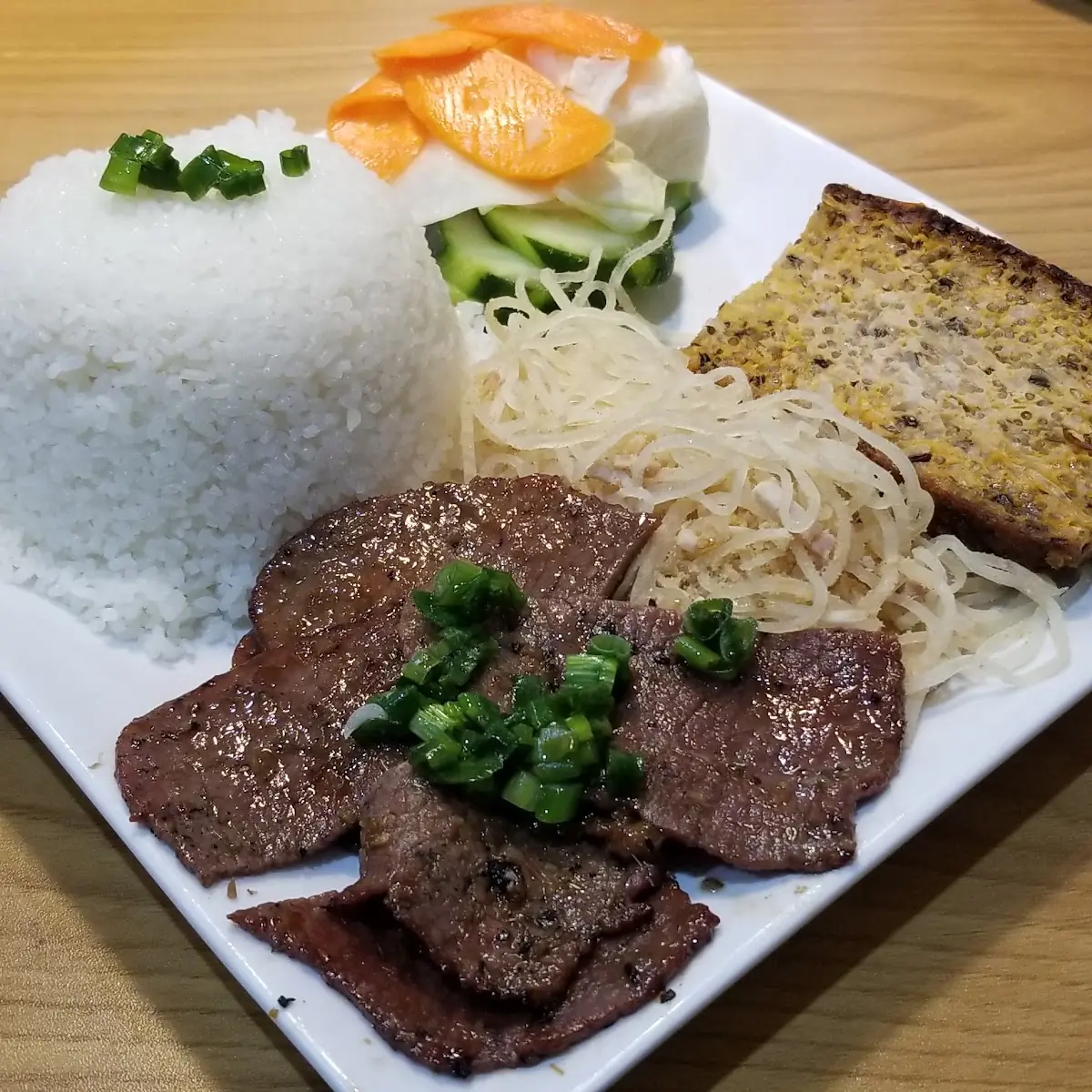Com Tam Bi Cha Bo Nuong