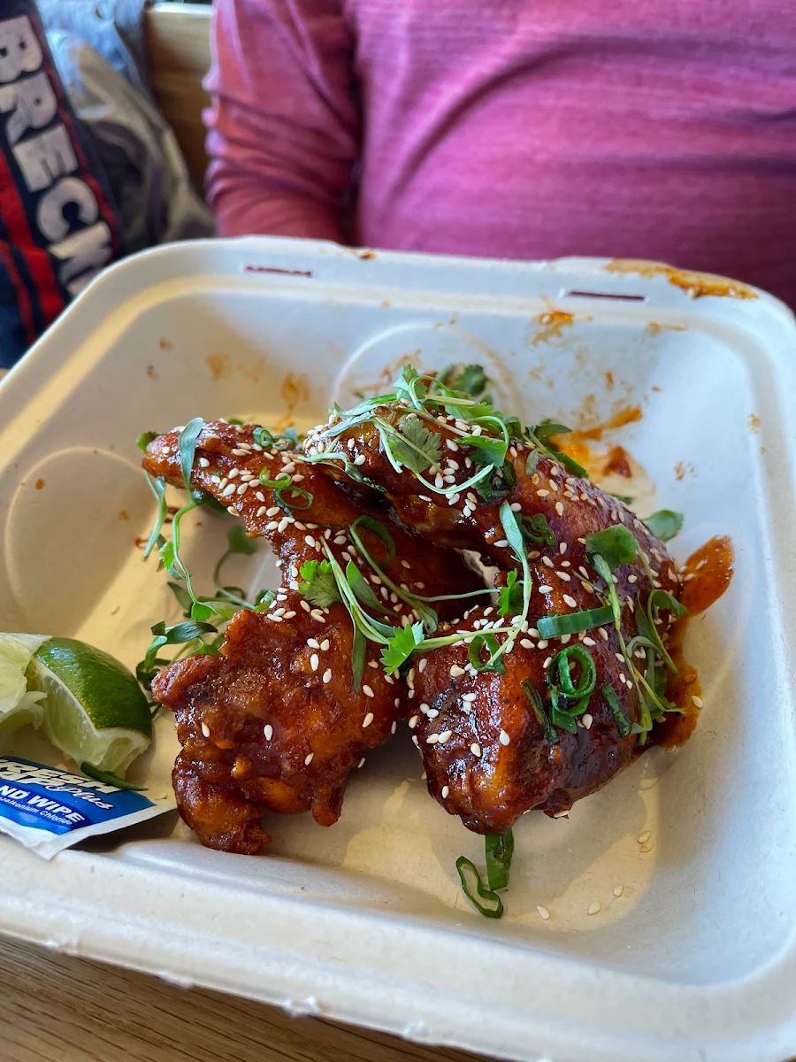 Honey Sriracha Wings