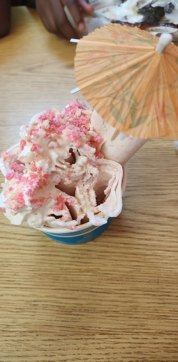 Rolled Ice Cream Strawberry Shortcake