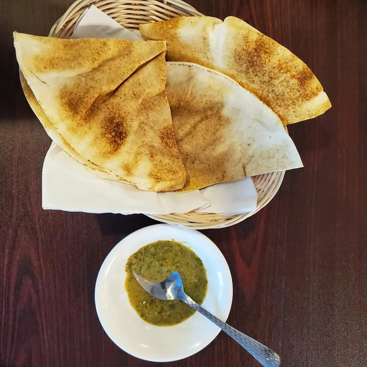 Pita Bread with Chutney