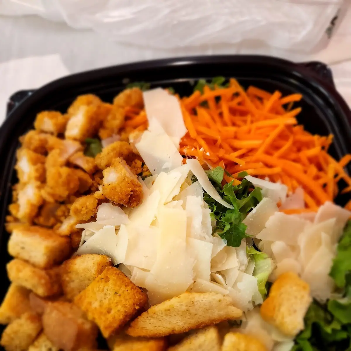 Spring Mix Salad with Crispy Chicken
