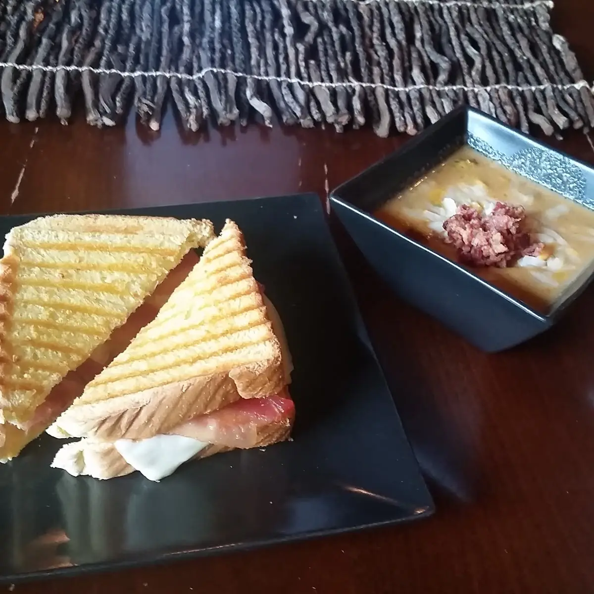 Grilled Cheese N Bacon