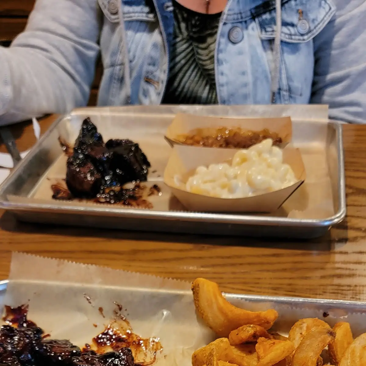 Burnt Ends with Mac and Cheese