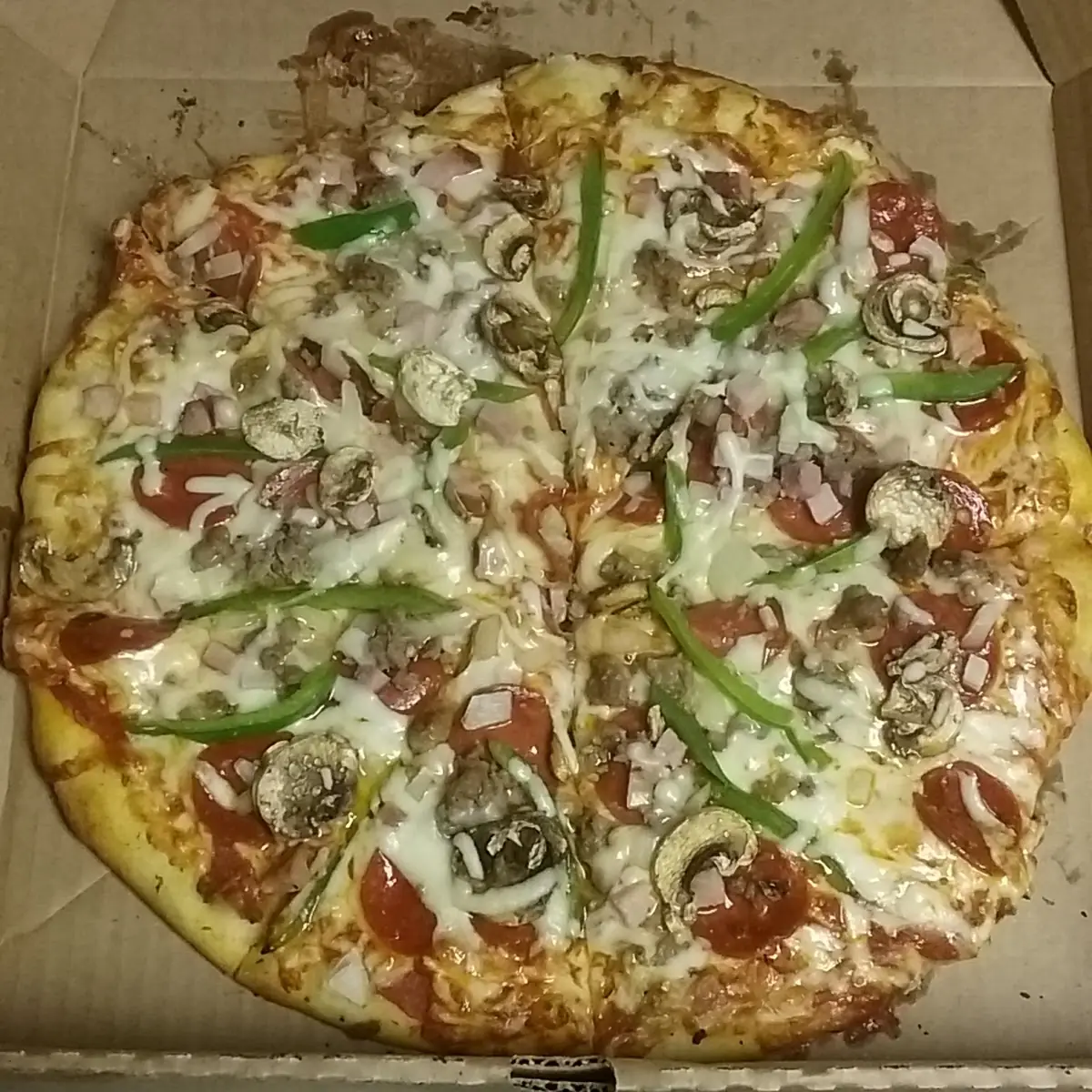 Deluxe Pizza