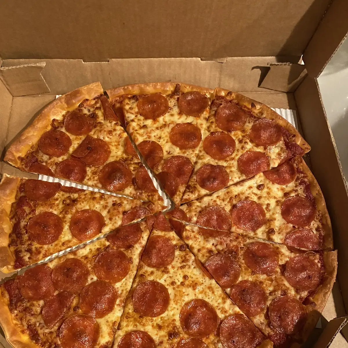 Thin Crust Pepperoni Pizza