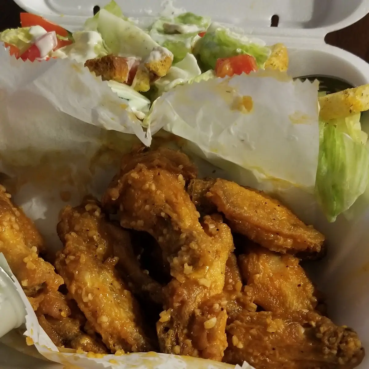 Wings & Gyro