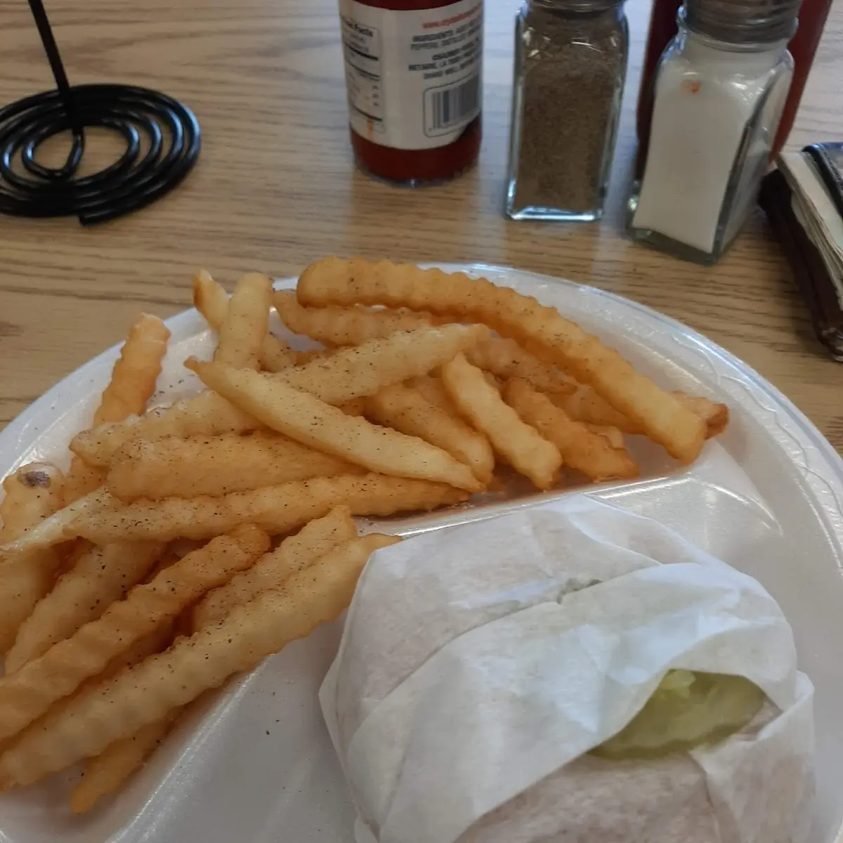 BBQ Sandwich with Fries