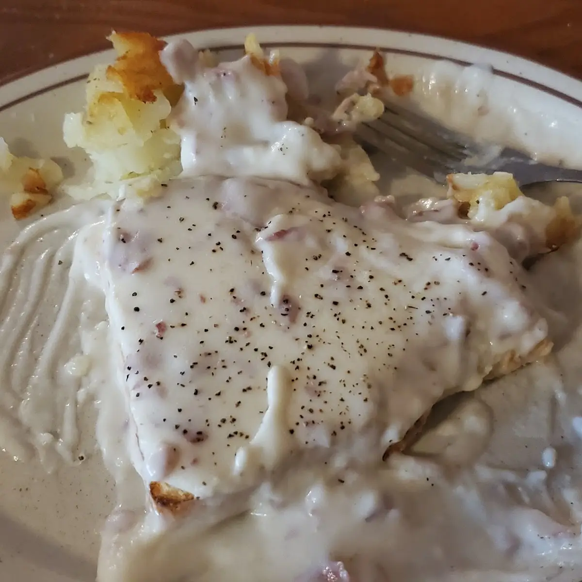 Chip Beef Gravy with Hash Browns on the Side