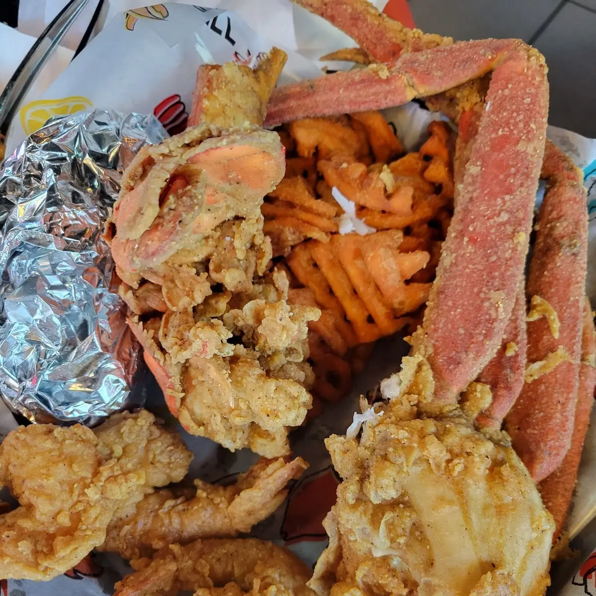 Fried Seafood Basket