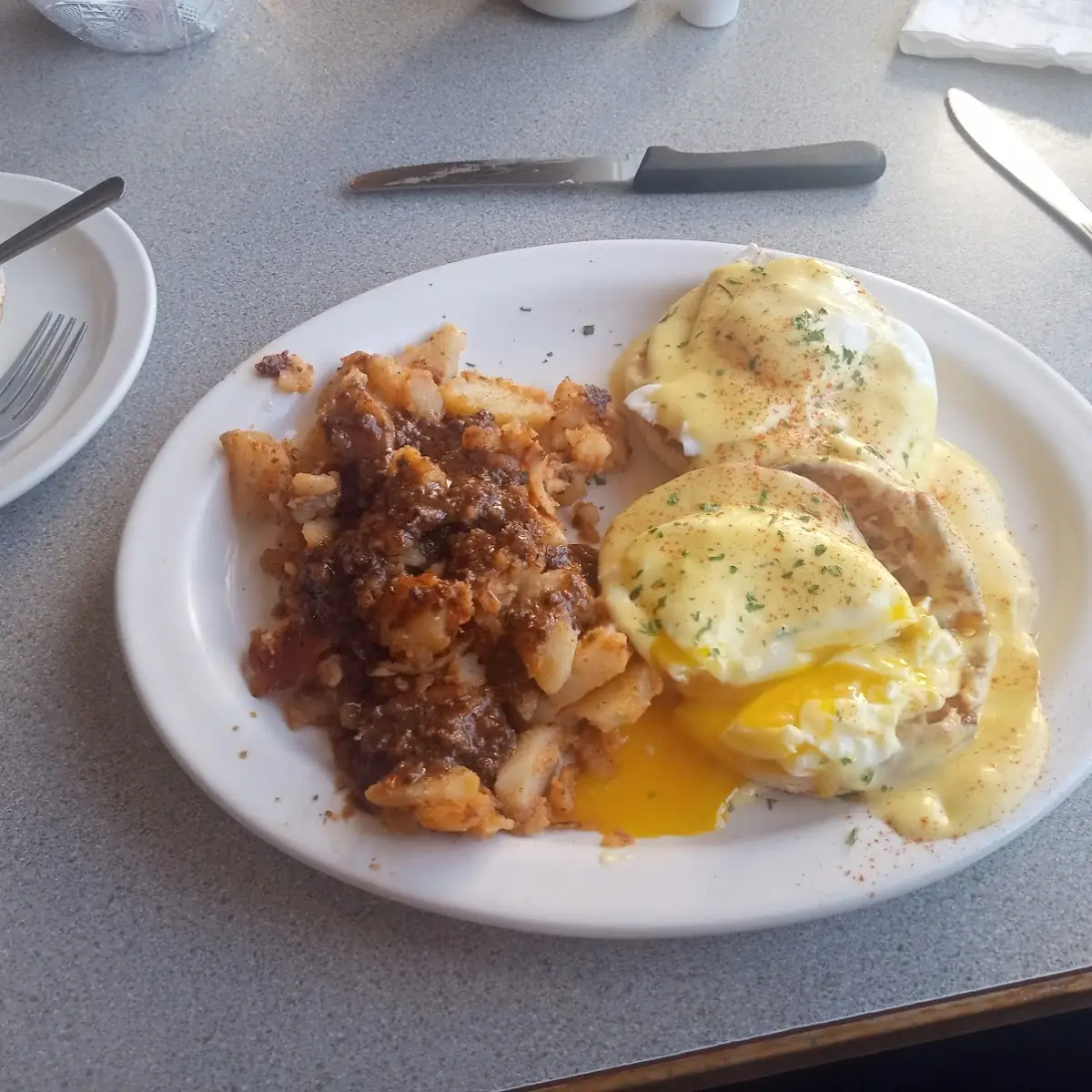 Eggs Benedict with Hash Browns