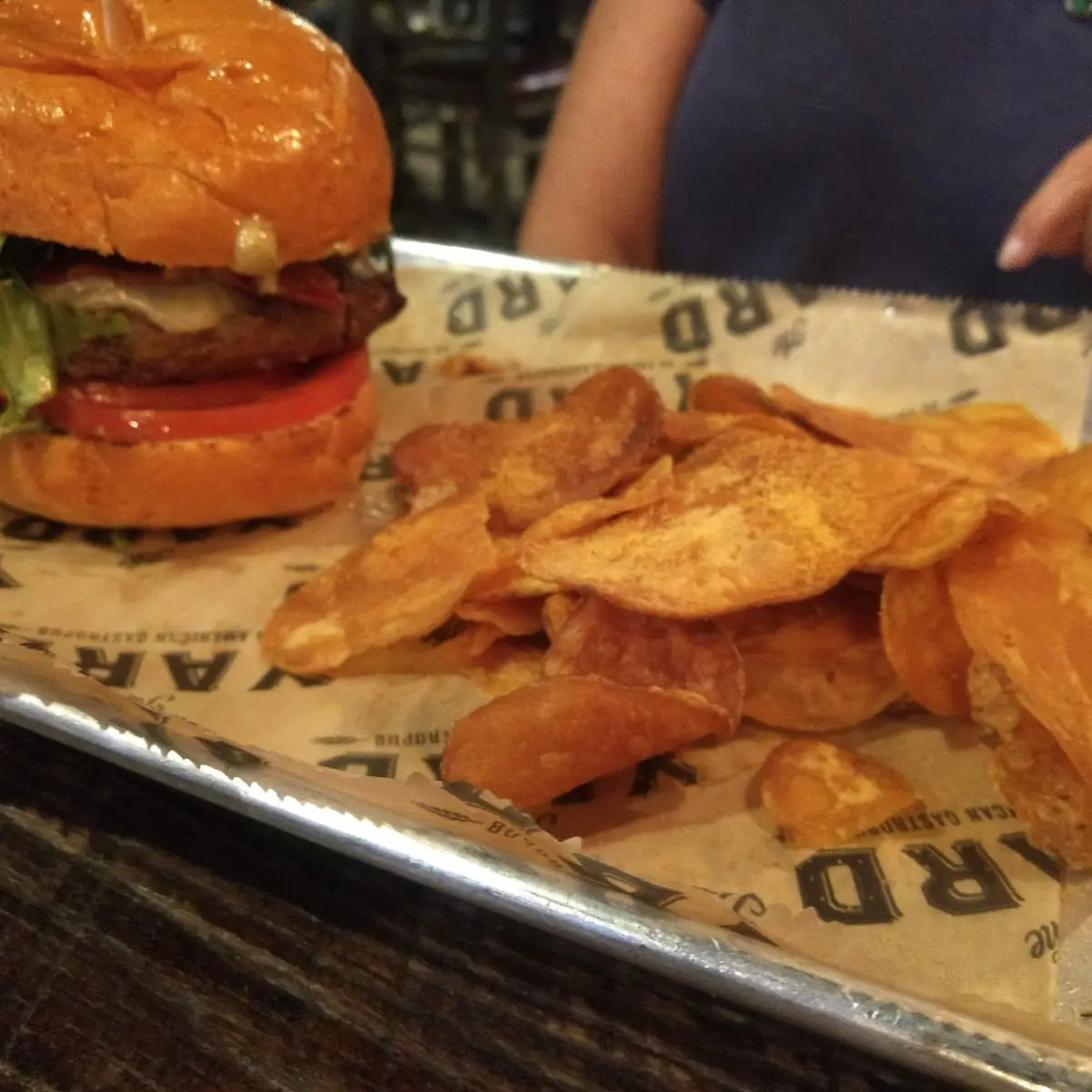 Bacon Cheeseburger with Chips