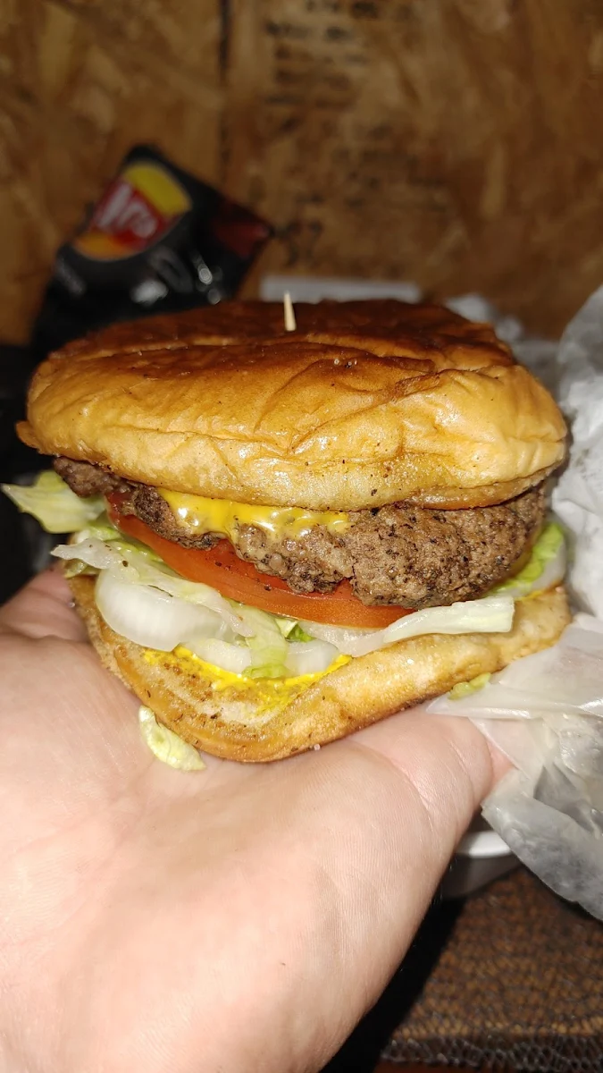 Deluxe Cheeseburger
