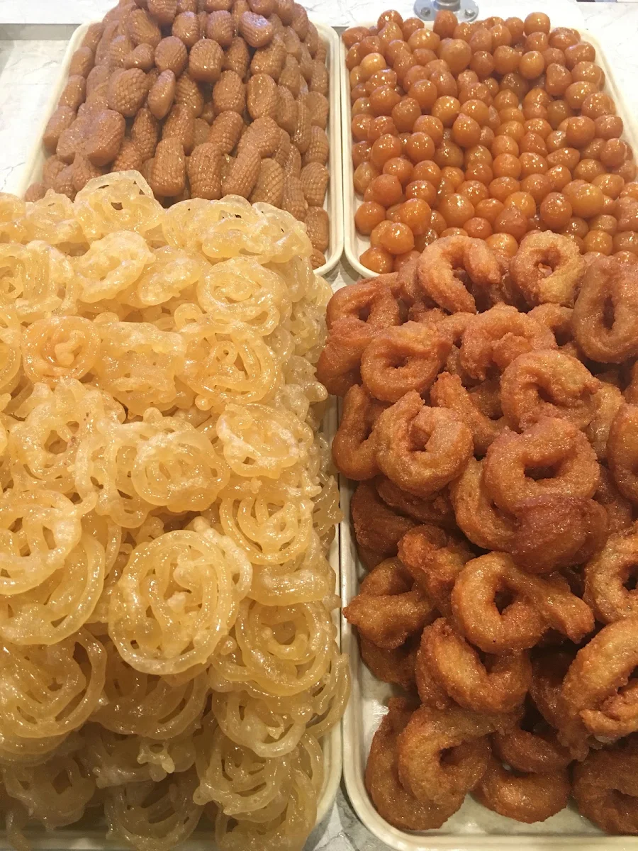 2 lb Half Tray Zalabia