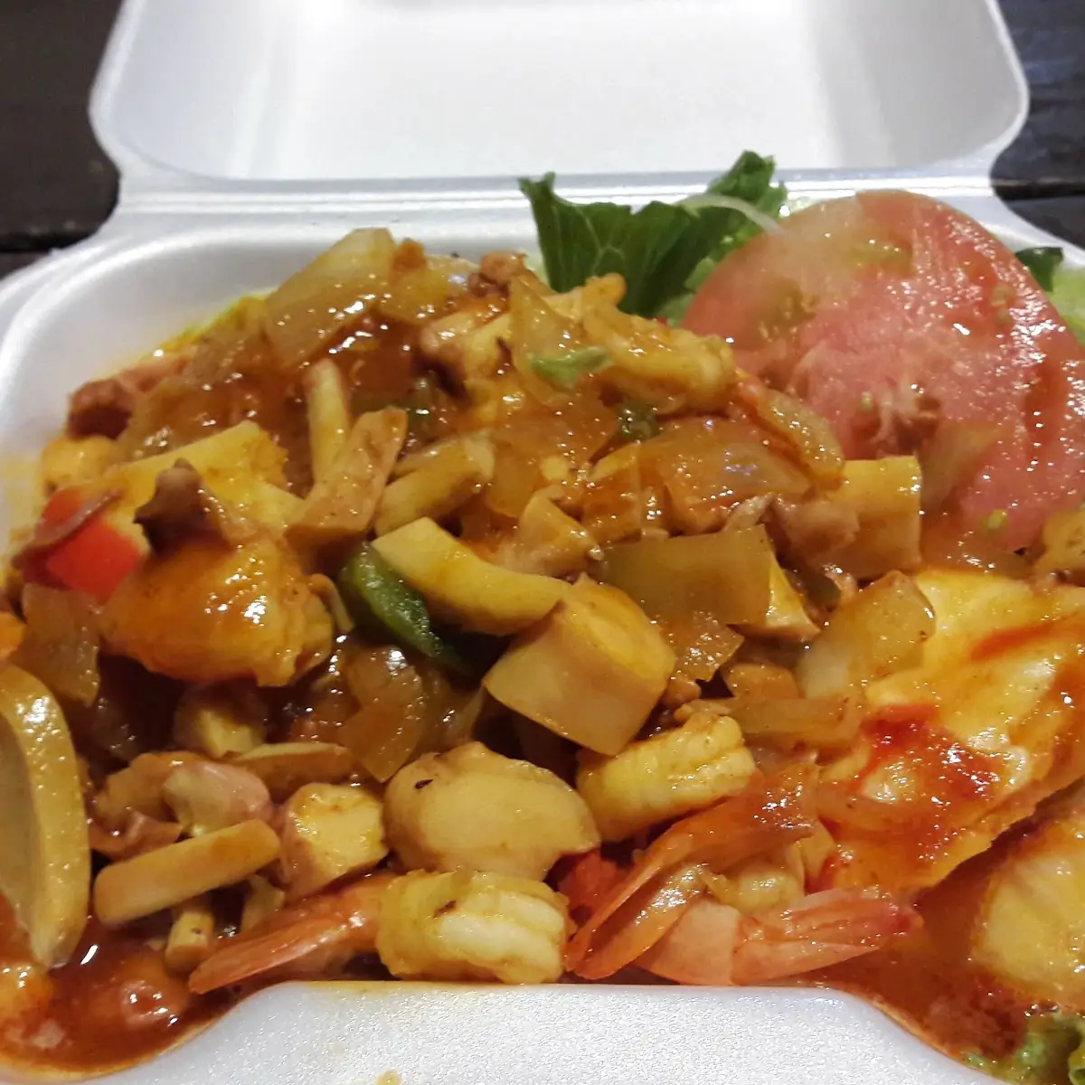 Mariscos Mixtos En Salsa Criolla