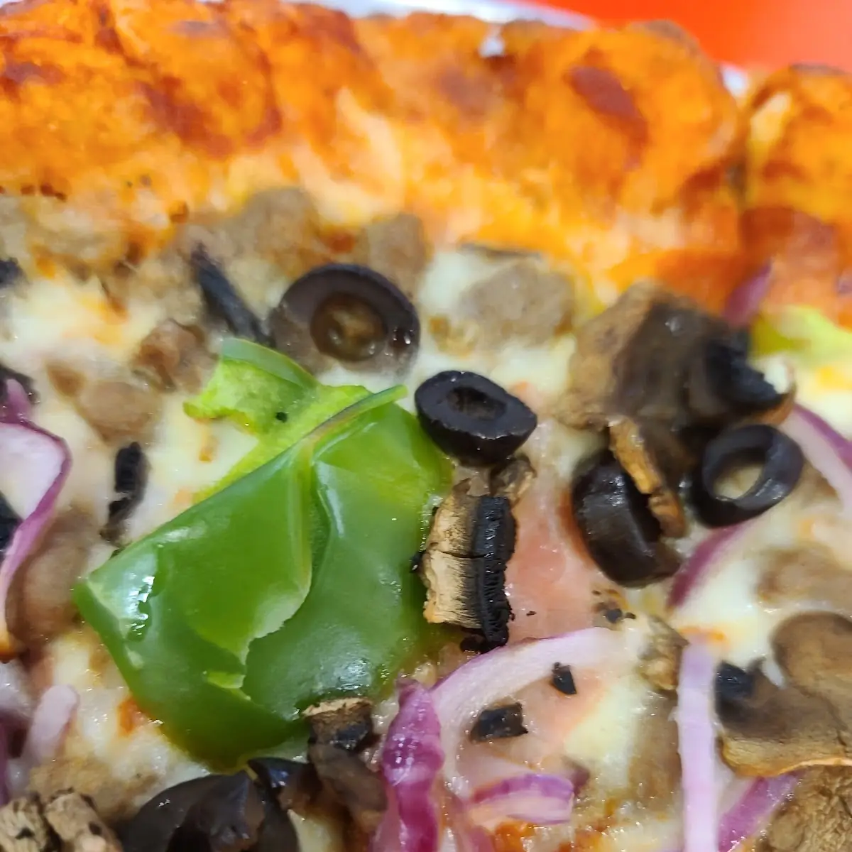 My Favorite Thin Crust the Works