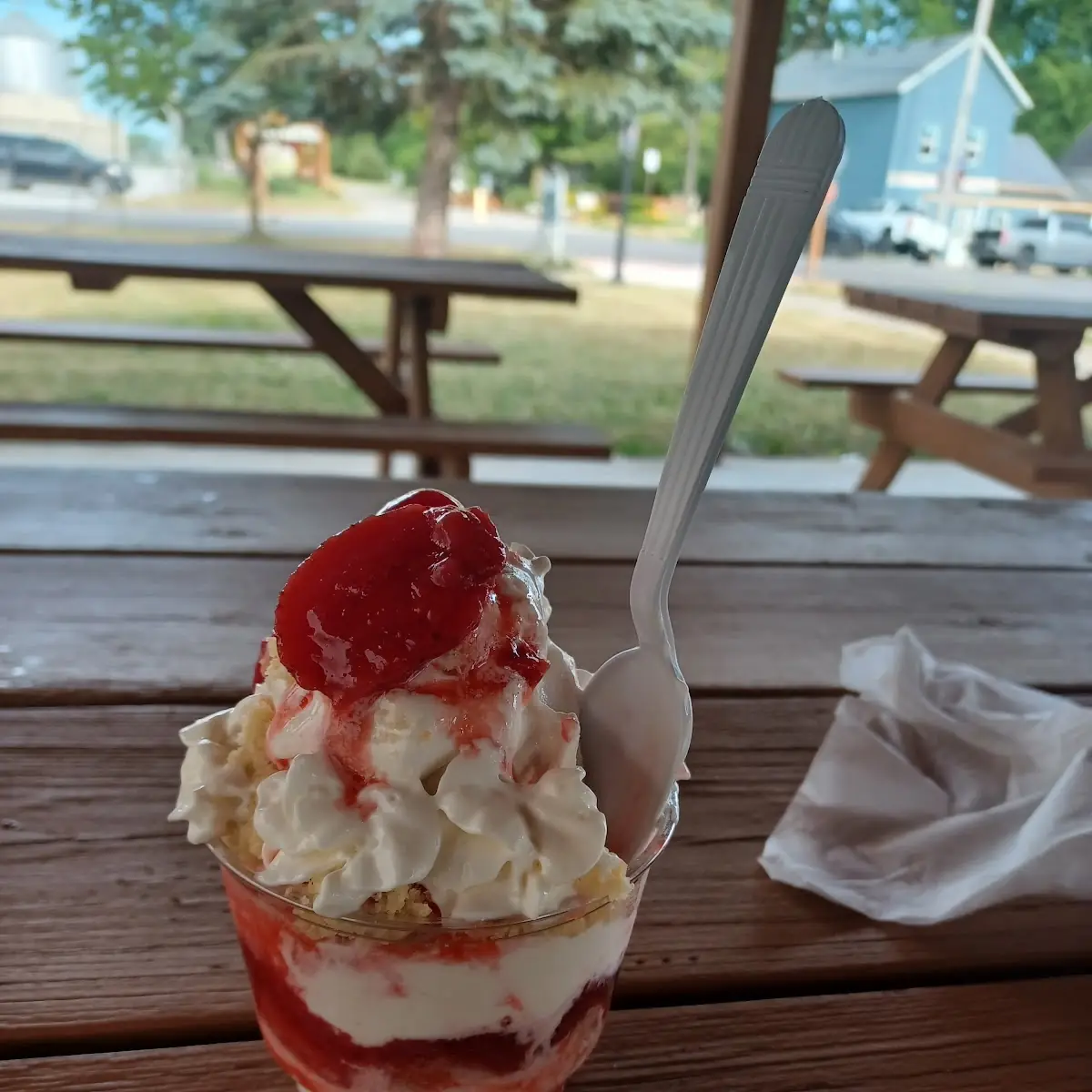 Strawberry Sundae