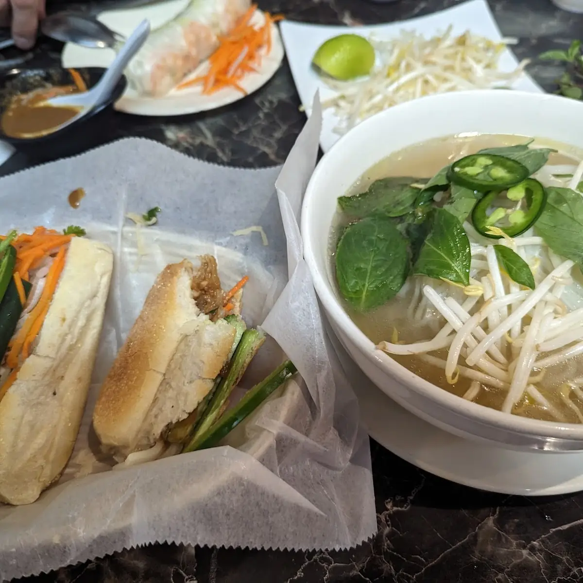 Bahn MI & Pho