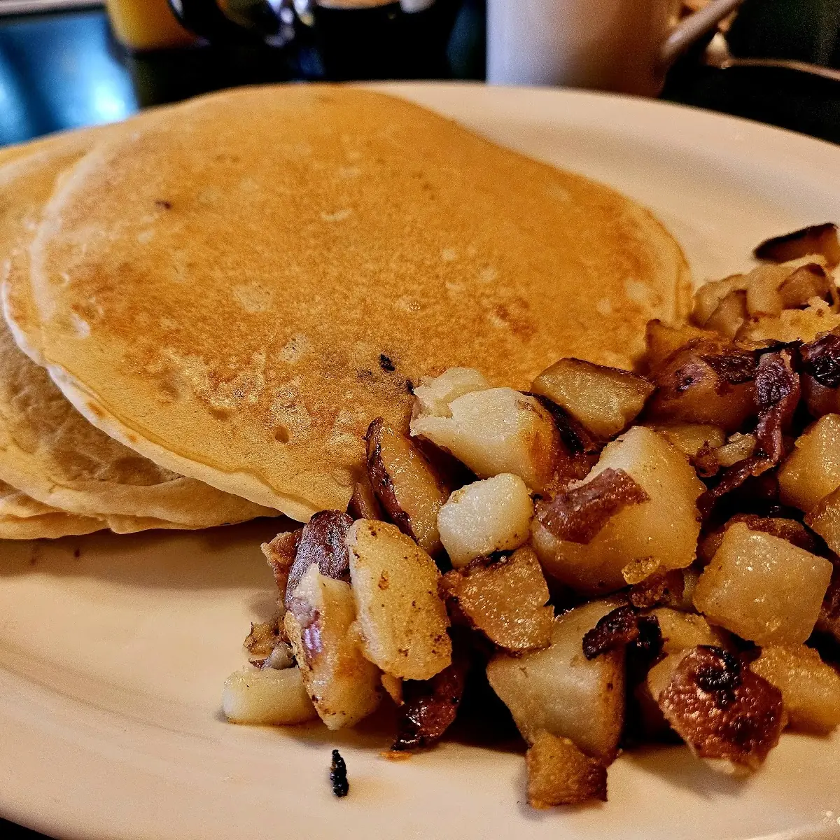 Blueberry Pancakes w Homefries