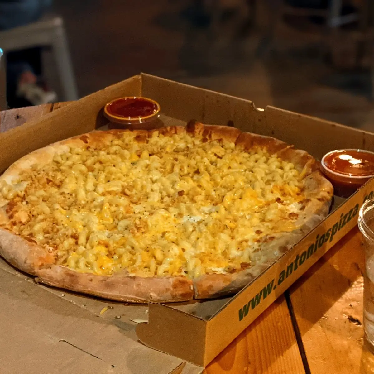 Mac & Cheese Pizza