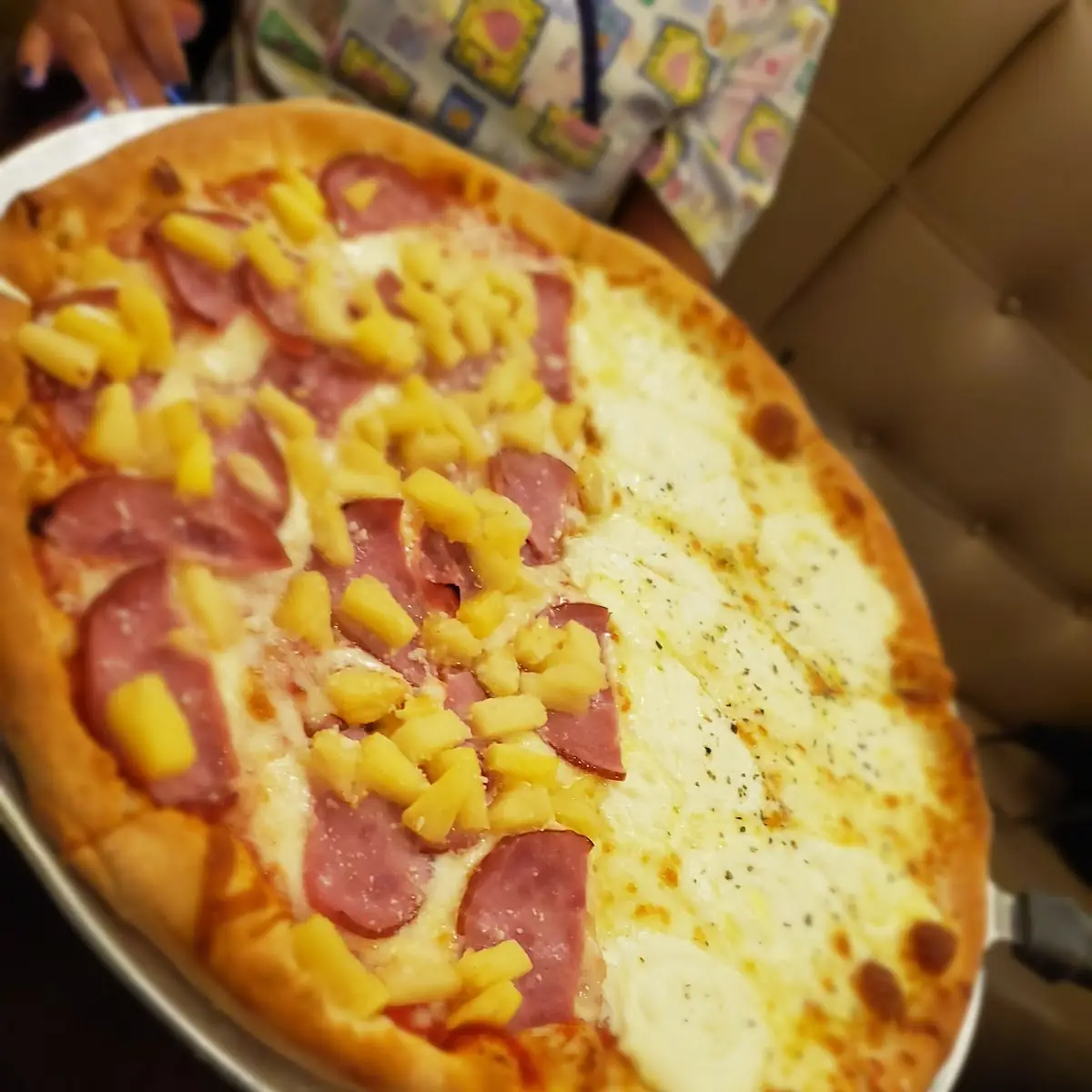 White Pizza & Hawaiian Pizza