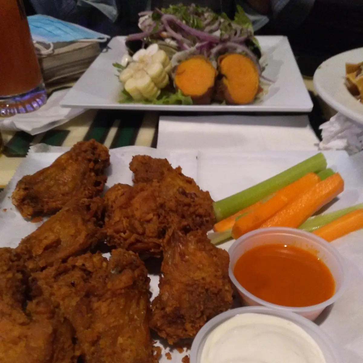 Chicken Wings with Fries