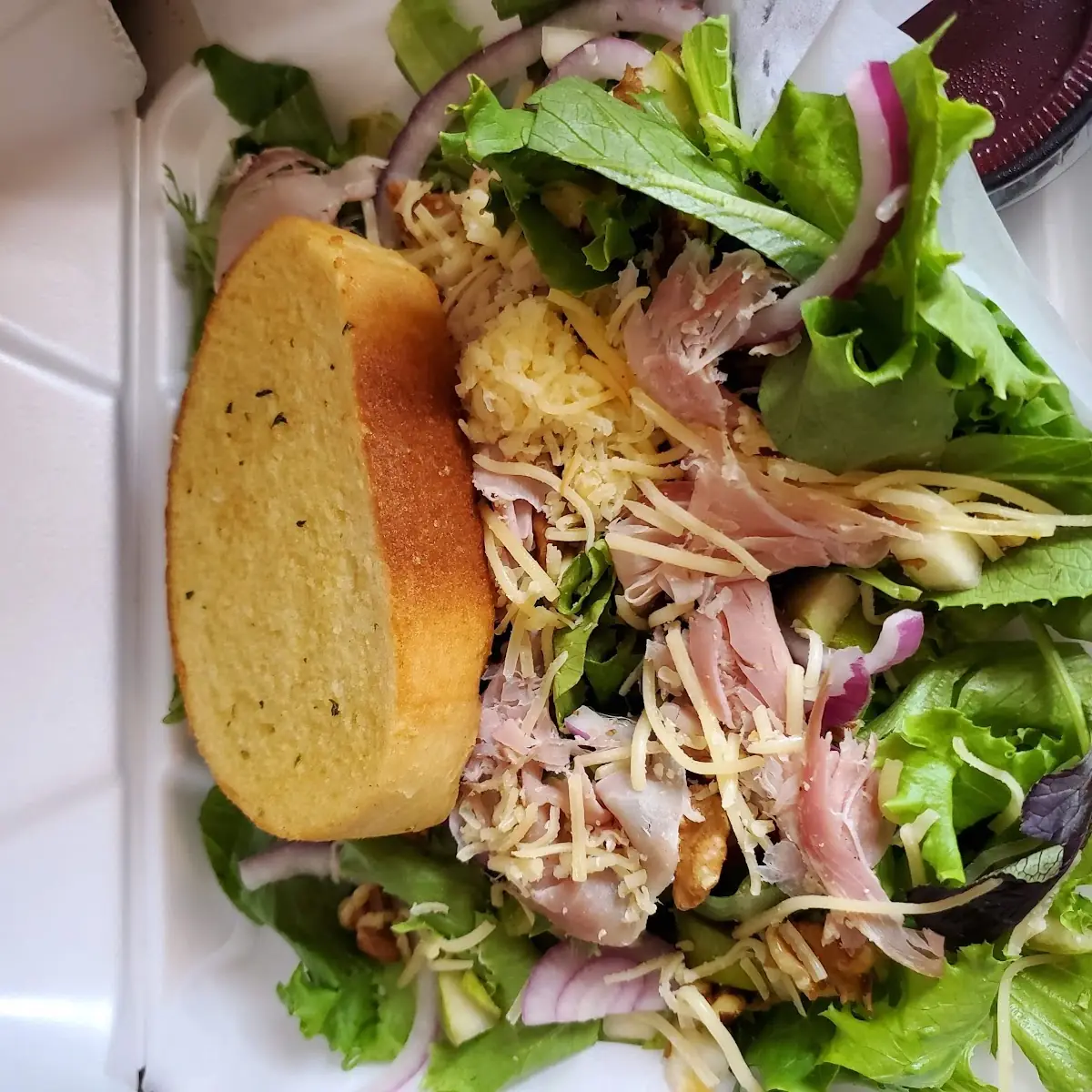 Walnut & Pear Salad