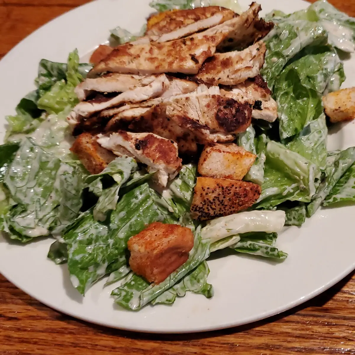 Guilled Chuken over Spinach Salad