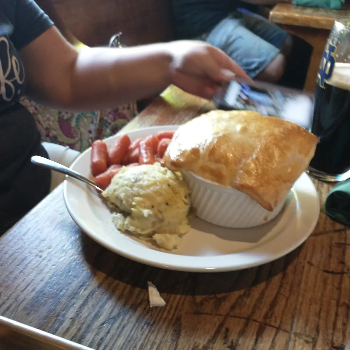Fiddler's Roast Beef Dip