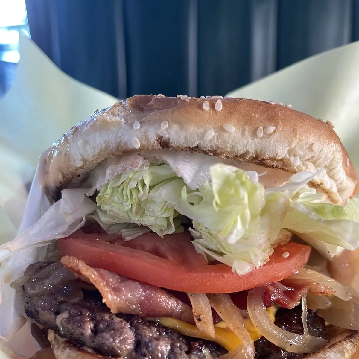 Half Pounder Bacon Cheeseburger 10 29