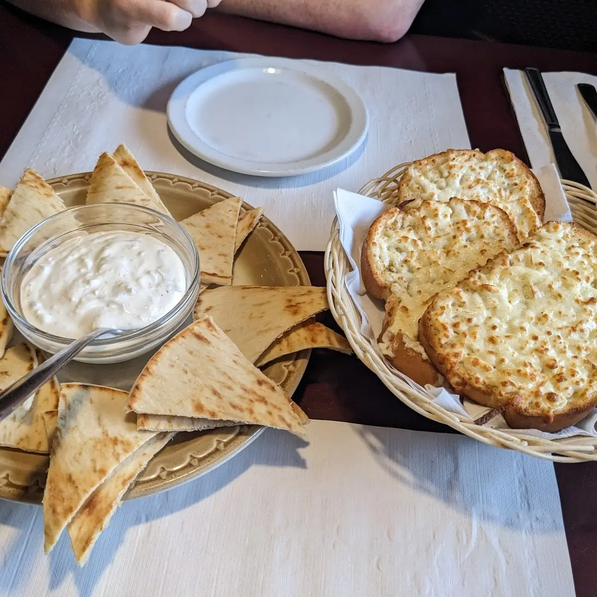 Pita Bread & Tzatziki Dip, Luna Pizzeria Restaurant