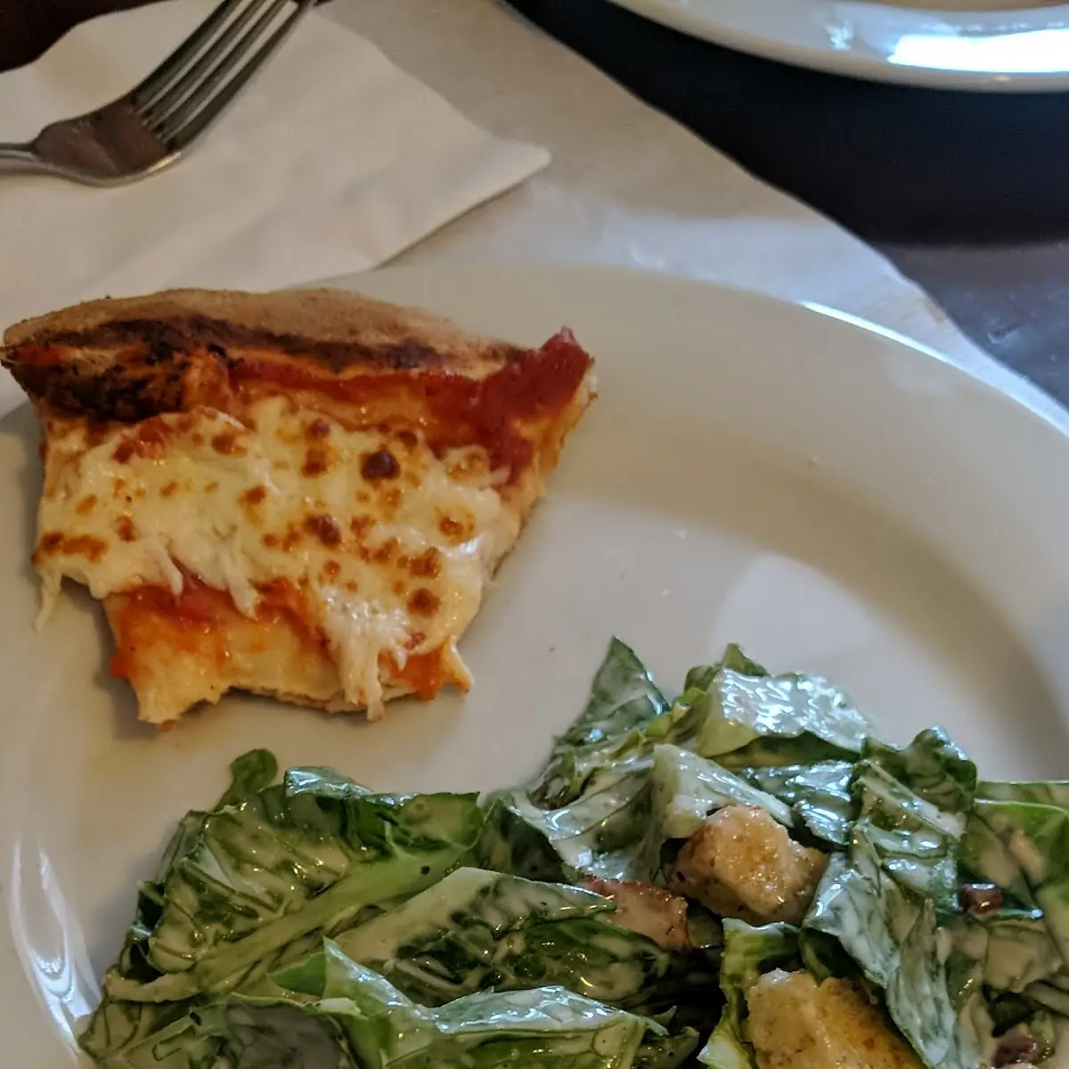 Pizza and Salad, Luna Pizzeria Restaurant