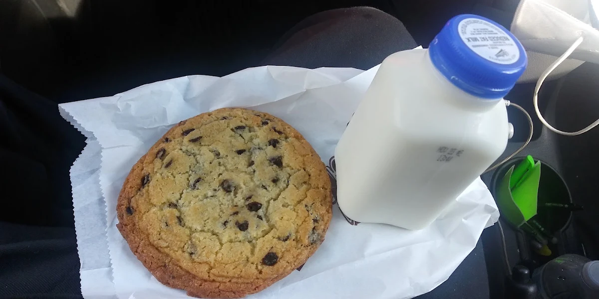 Chocolate Chip Cookie