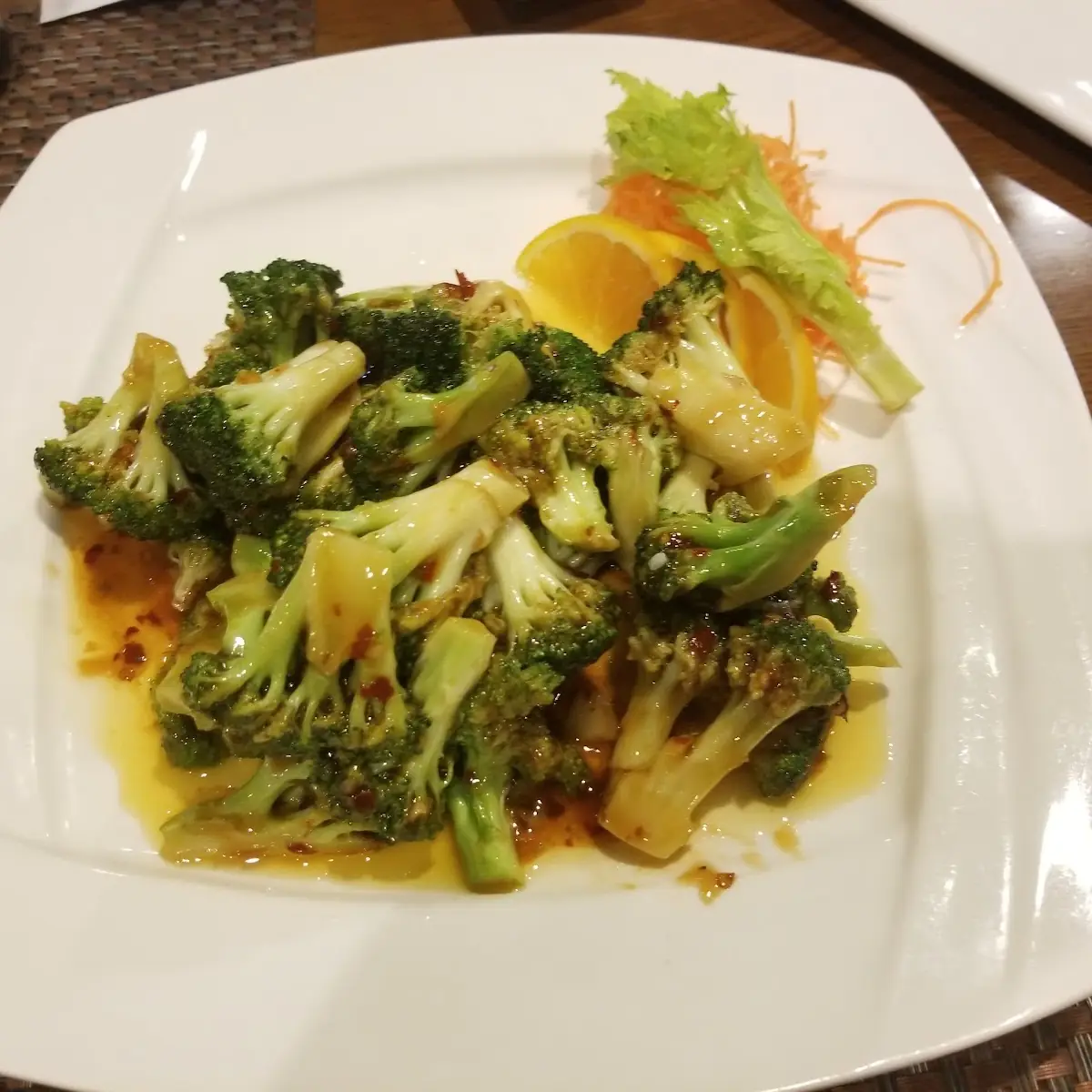 Broccoli with Garlic Sauce