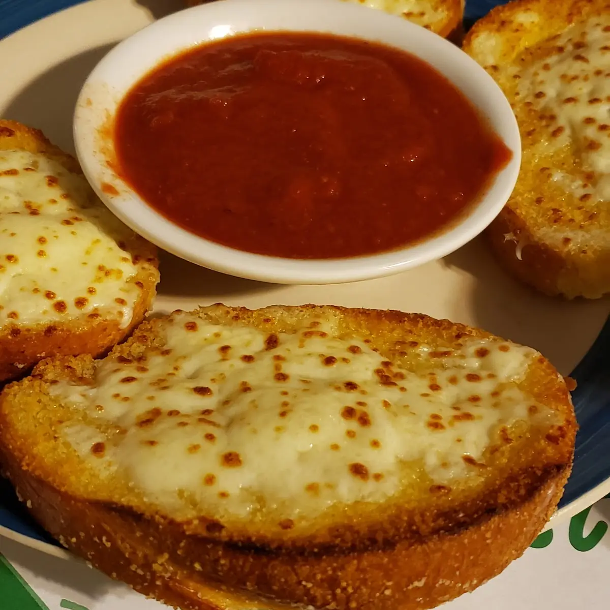 Garlic Bread with Cheese