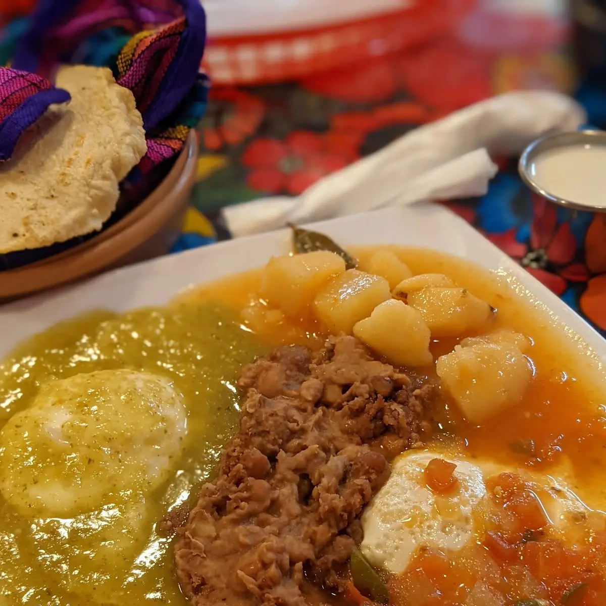 Huevos Divorciados