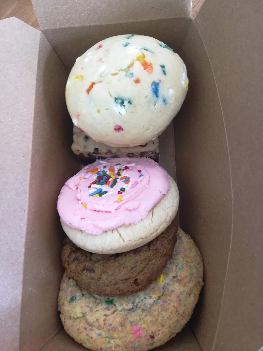 Whoopie Pie Sugar Cookie Toffee Cookie