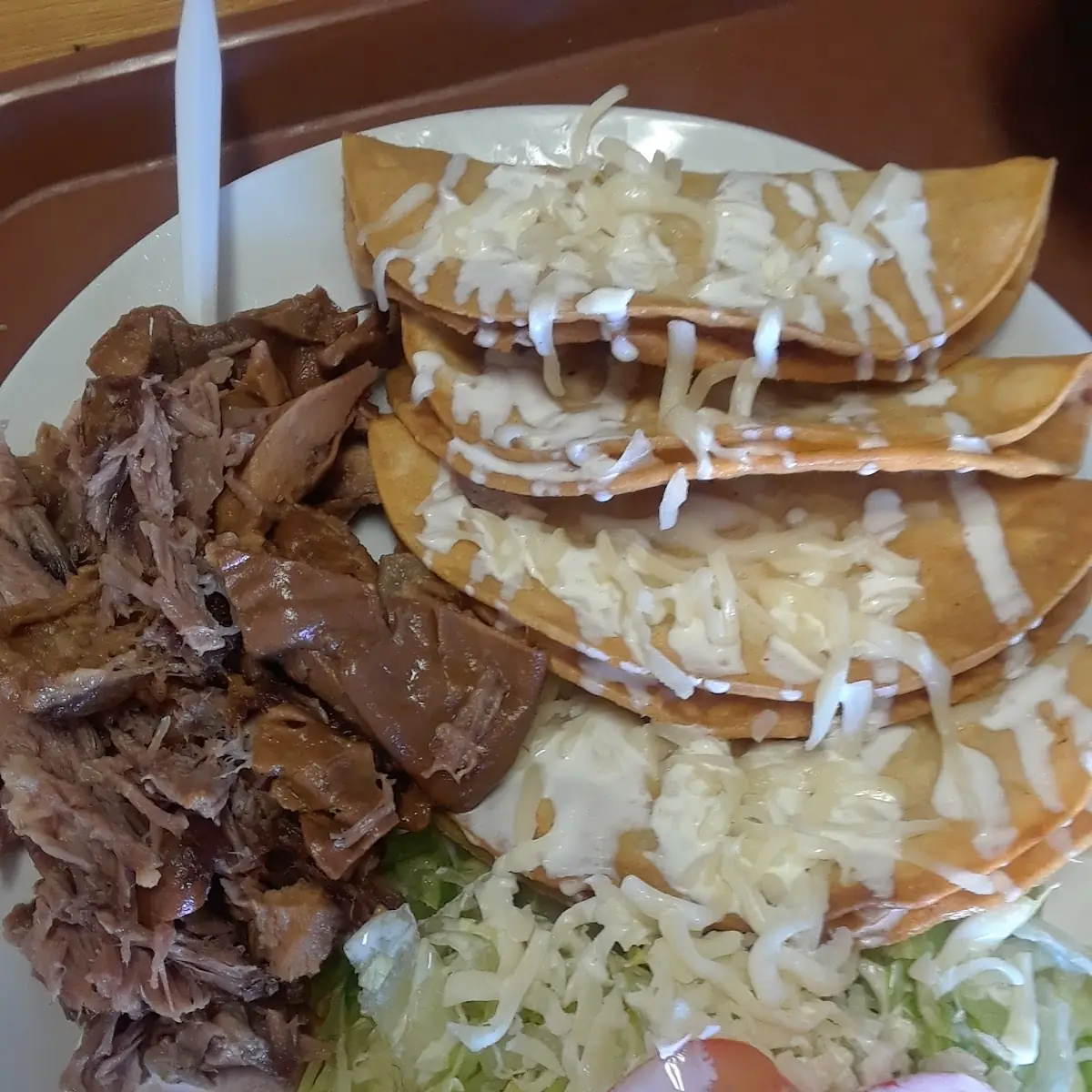 Tacos Dorados Con Carnitas