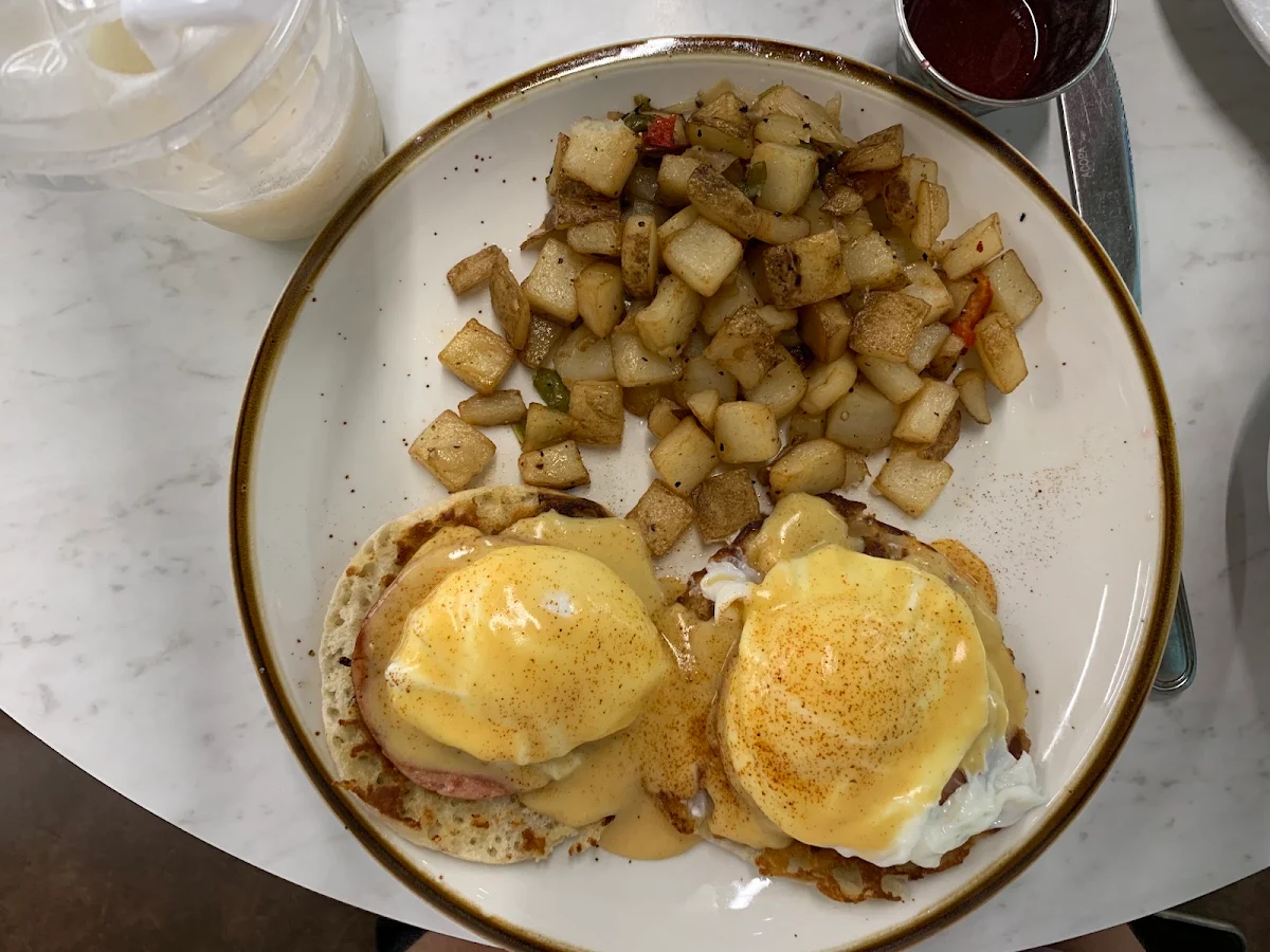 Eggs Benedict