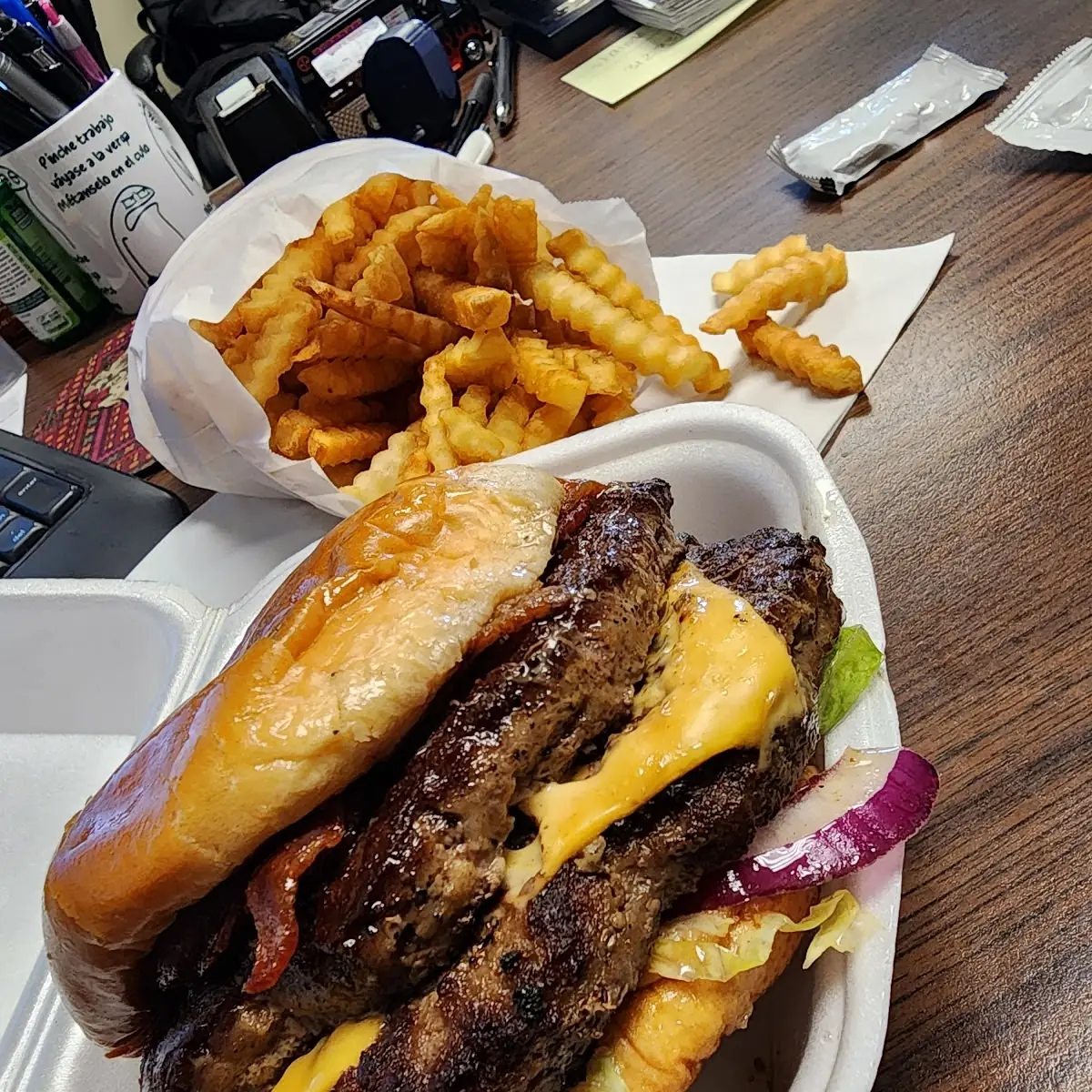 Double Bacon Cheeseburger w Fries