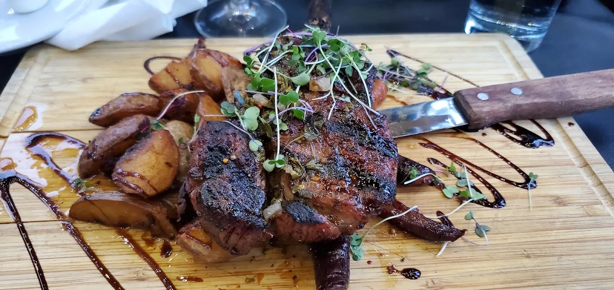 Veau, Restaurant Feliciano Apportez Votre Vin BYOB