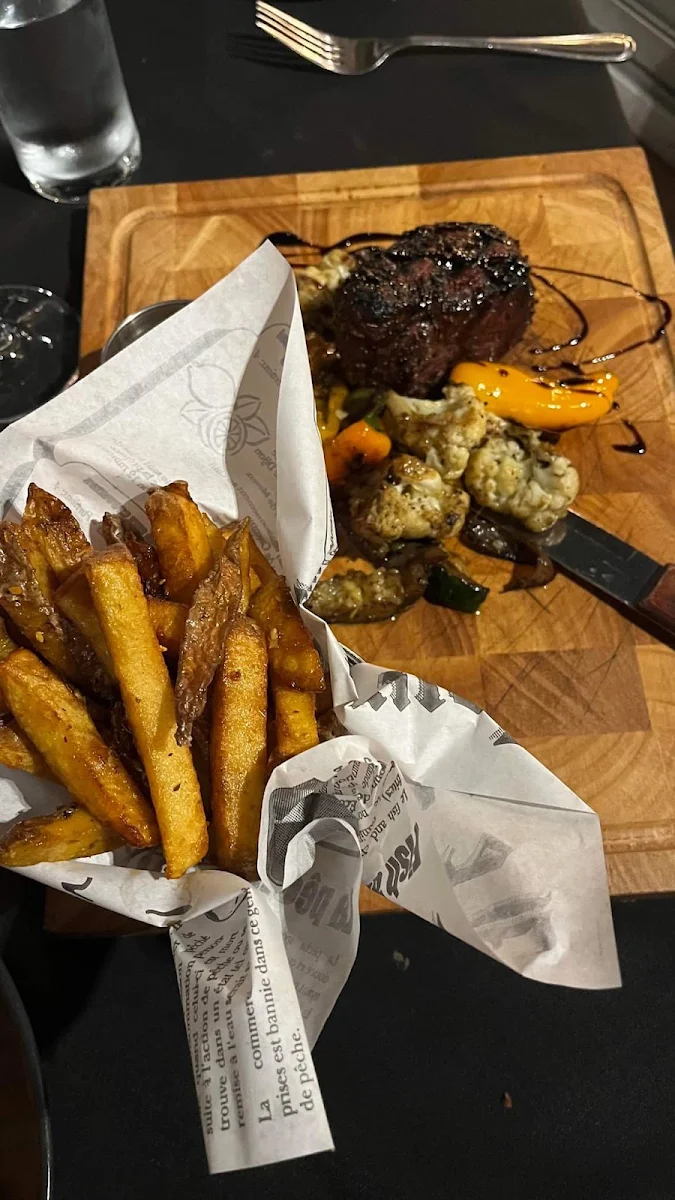 Yukon Gold Fries, Restaurant Feliciano Apportez Votre Vin BYOB